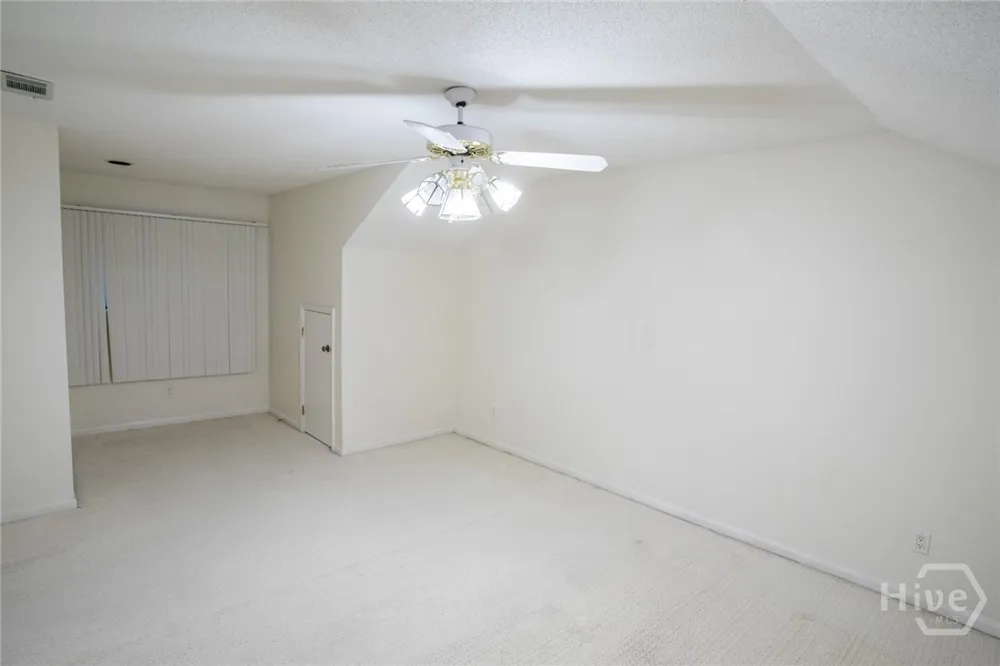 19 Hidden Lake Court Savannah, GA 31419