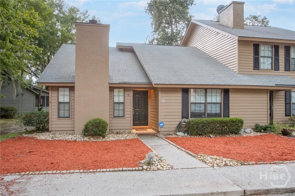 19 Hidden Lake Court Savannah, GA 31419