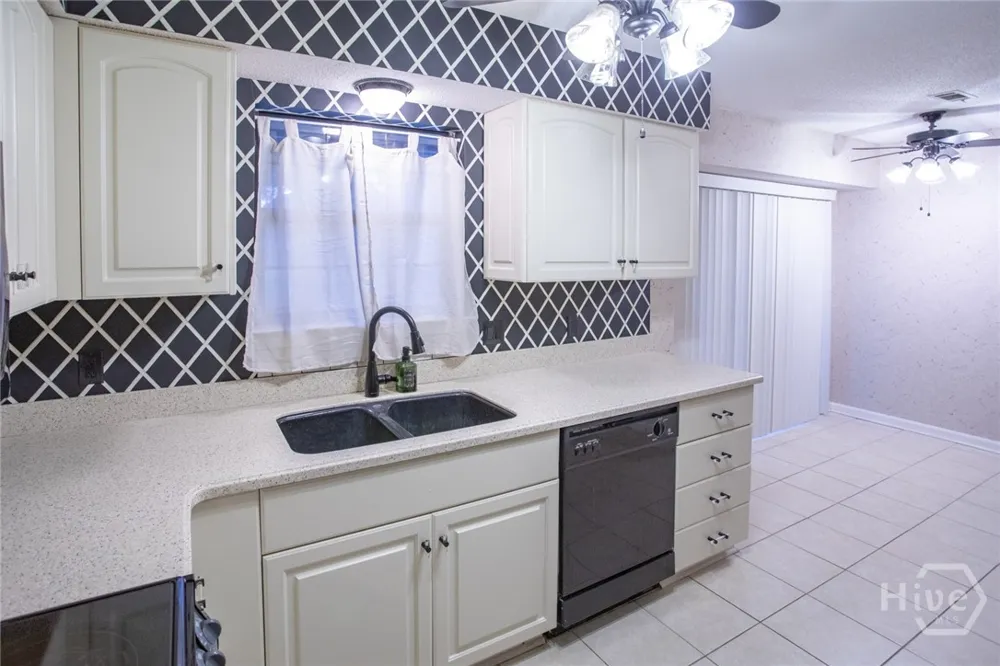 19 Hidden Lake Court Savannah, GA 31419