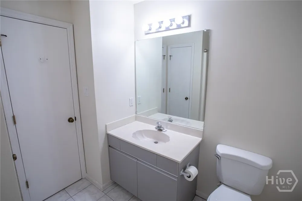 19 Hidden Lake Court Savannah, GA 31419