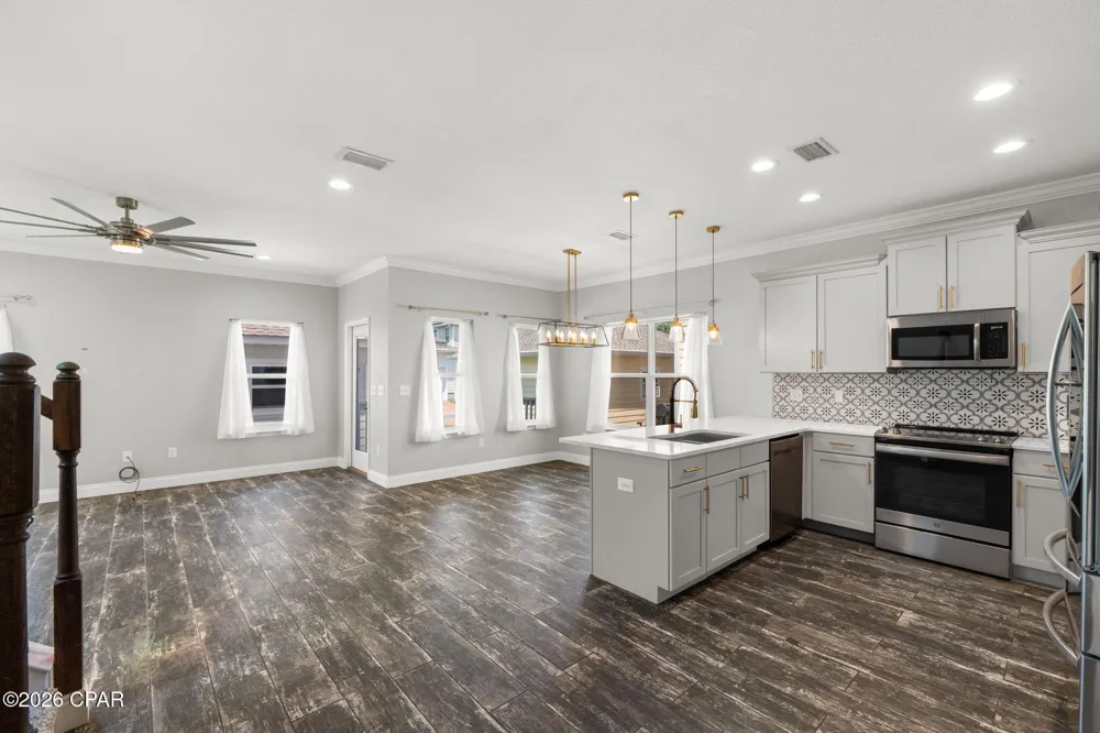 4721 Bigleaf Lane Panama City Beach, FL 32408
