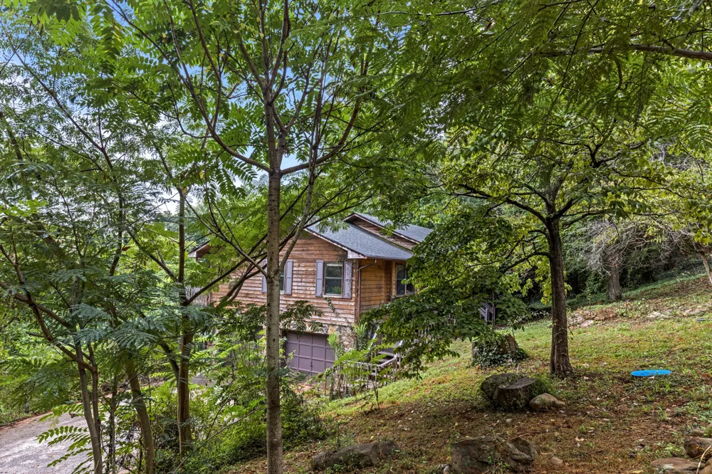 605 Clearview Drive Ringgold, GA 30736