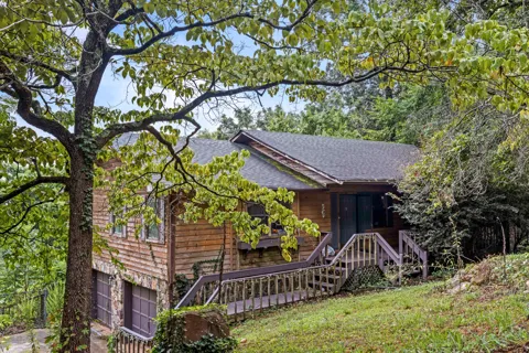 605 Clearview Drive
