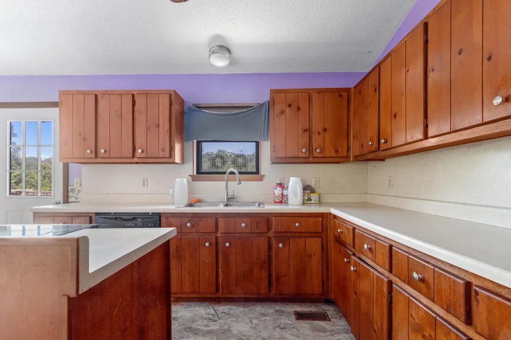 605 Clearview Drive Ringgold, GA 30736