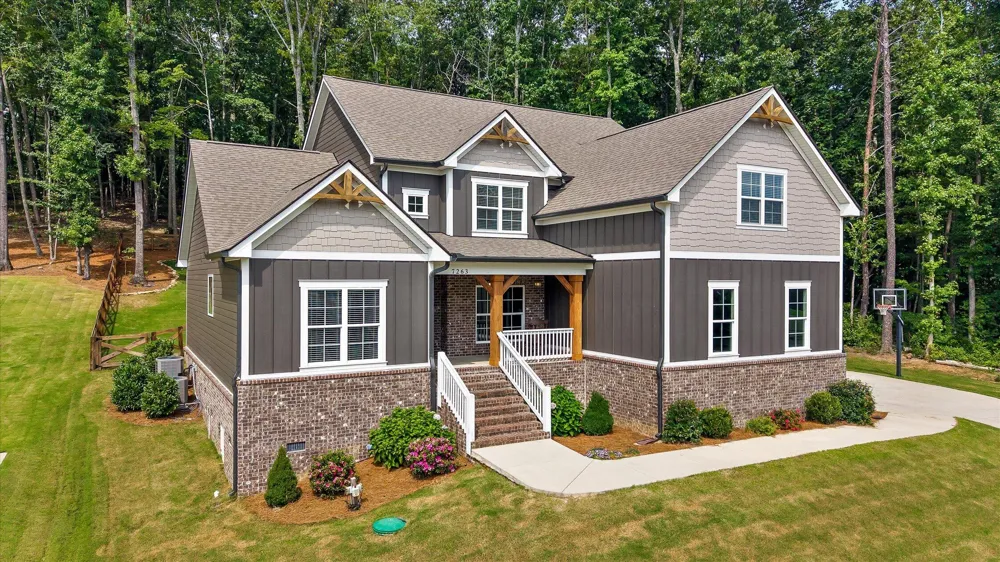 7263 Grey Hawk Trail Signal Mountain, TN 37377