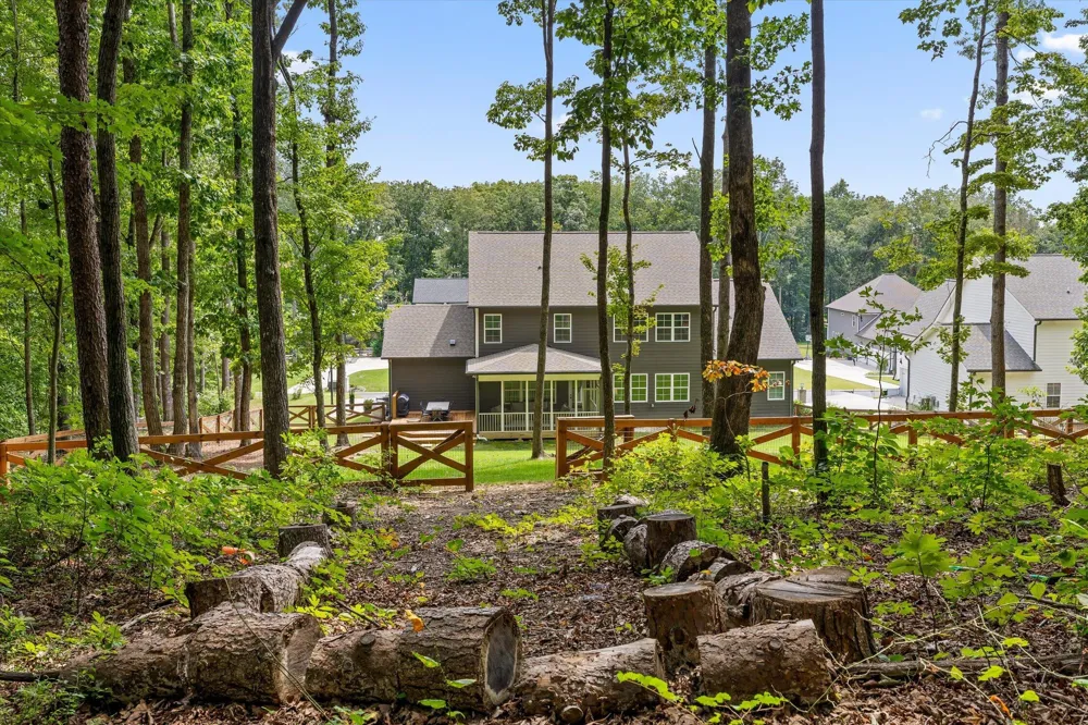 7263 Grey Hawk Trail Signal Mountain, TN 37377