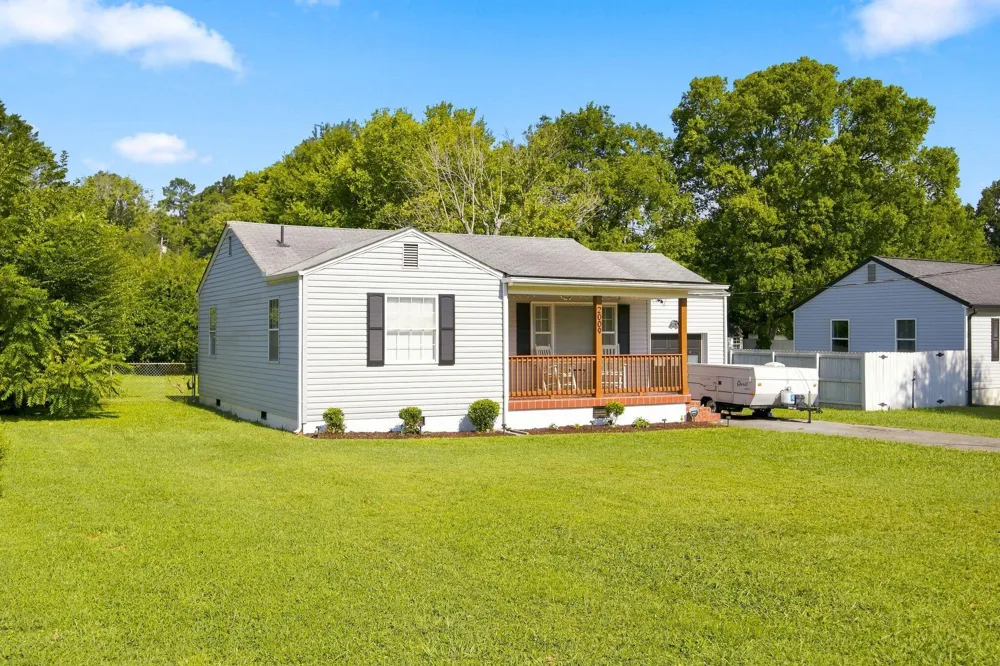 2009 Myrtle Avenue Chattanooga, TN 37412