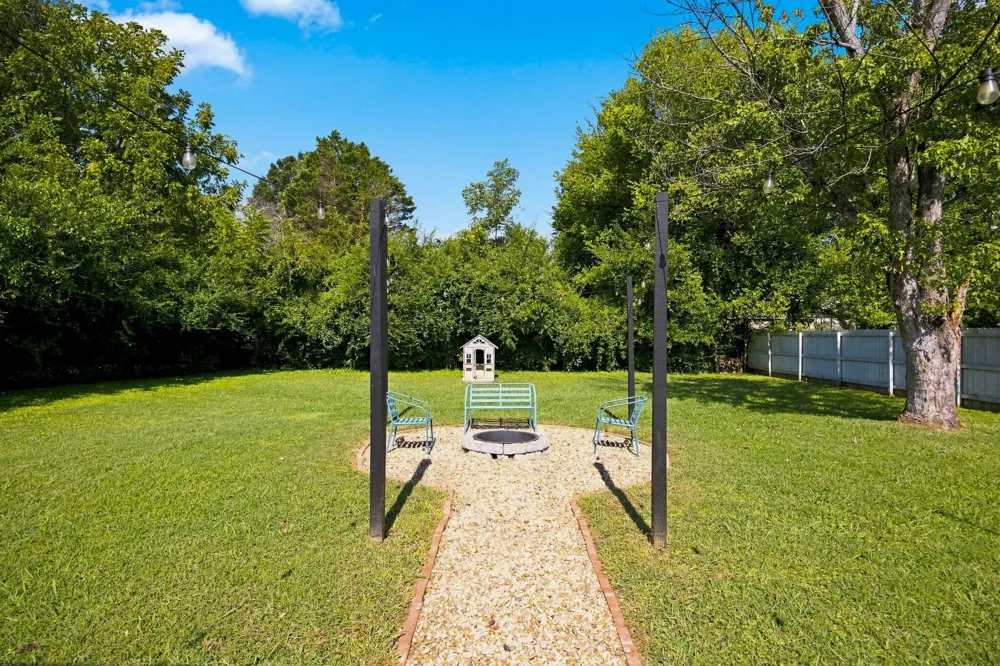 2009 Myrtle Avenue Chattanooga, TN 37412
