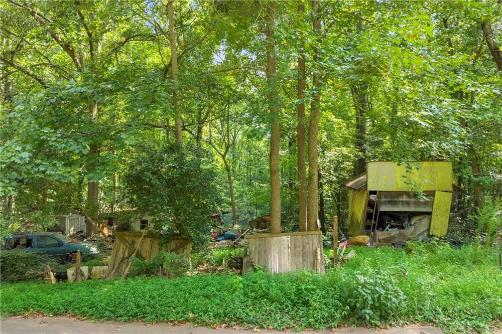 400 Red Oak Road Maysville, GA 30558