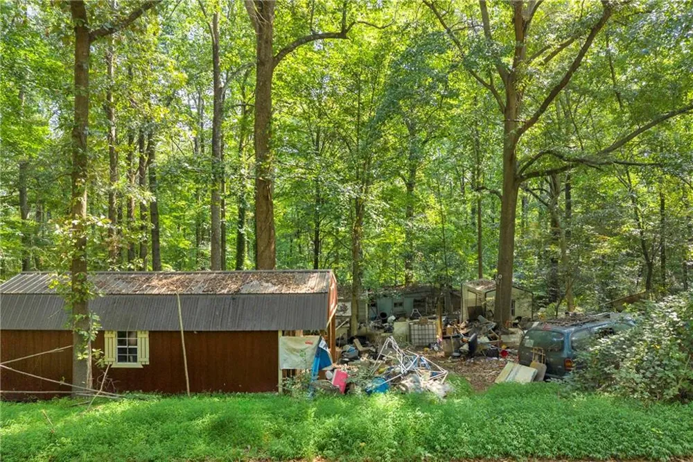 400 Red Oak Road Maysville, GA 30558