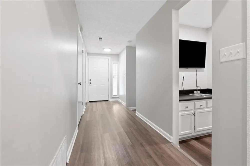 8413 Glenwoods Terrace Riverdale, GA 30274