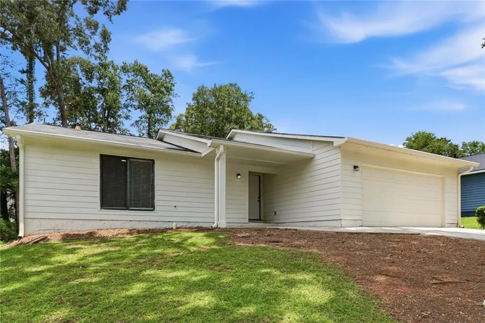 8413 Glenwoods Terrace Riverdale, GA 30274