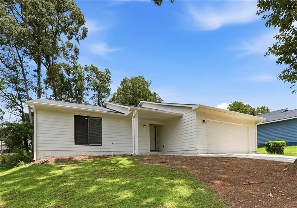 8413 Glenwoods Terrace Riverdale, GA 30274