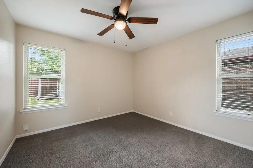 713 Oak Grove Lane Royse City, TX 75189