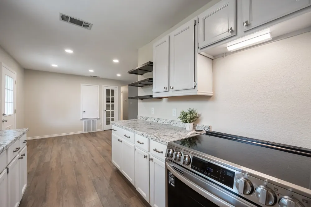 713 Oak Grove Lane Royse City, TX 75189