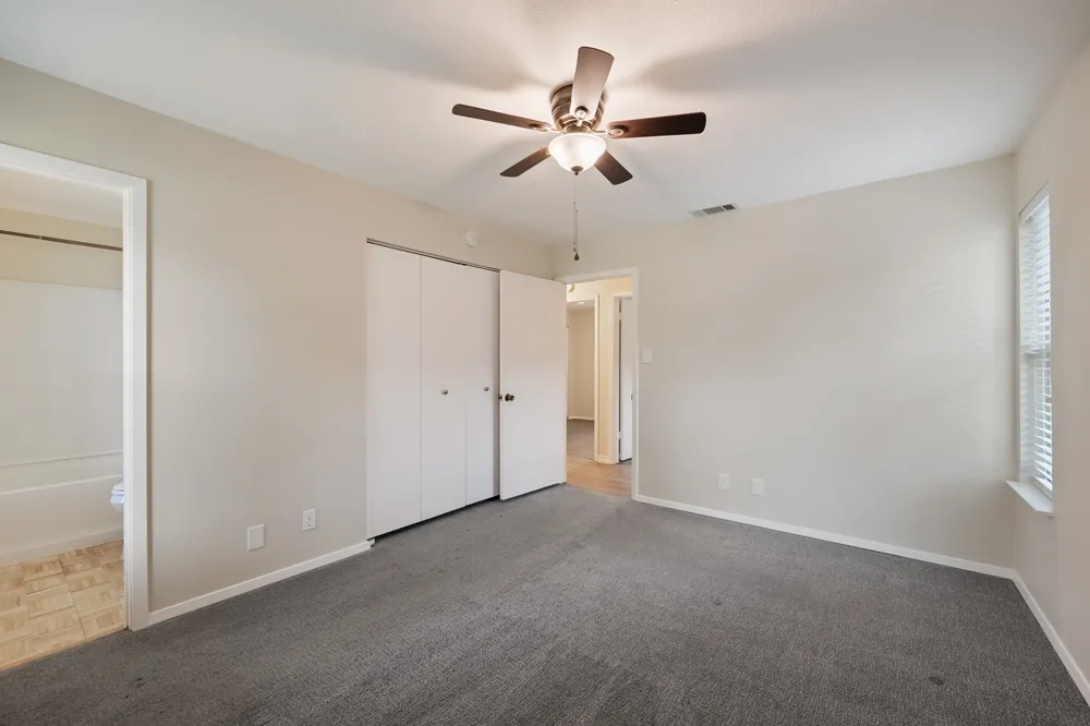 713 Oak Grove Lane Royse City, TX 75189