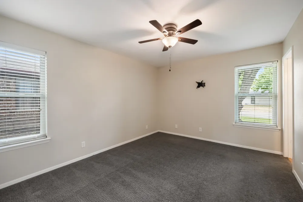 713 Oak Grove Lane Royse City, TX 75189