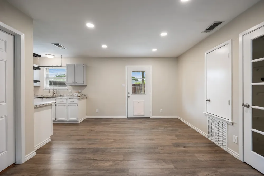 713 Oak Grove Lane Royse City, TX 75189