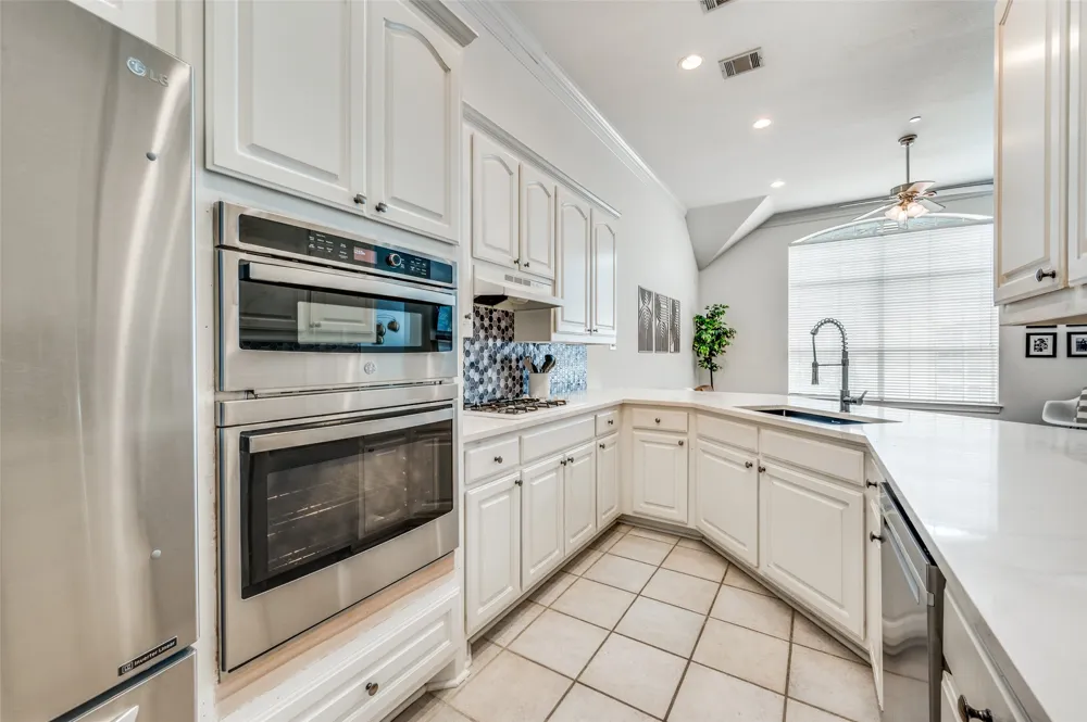 4119 Juliard Drive Addison, TX 75001