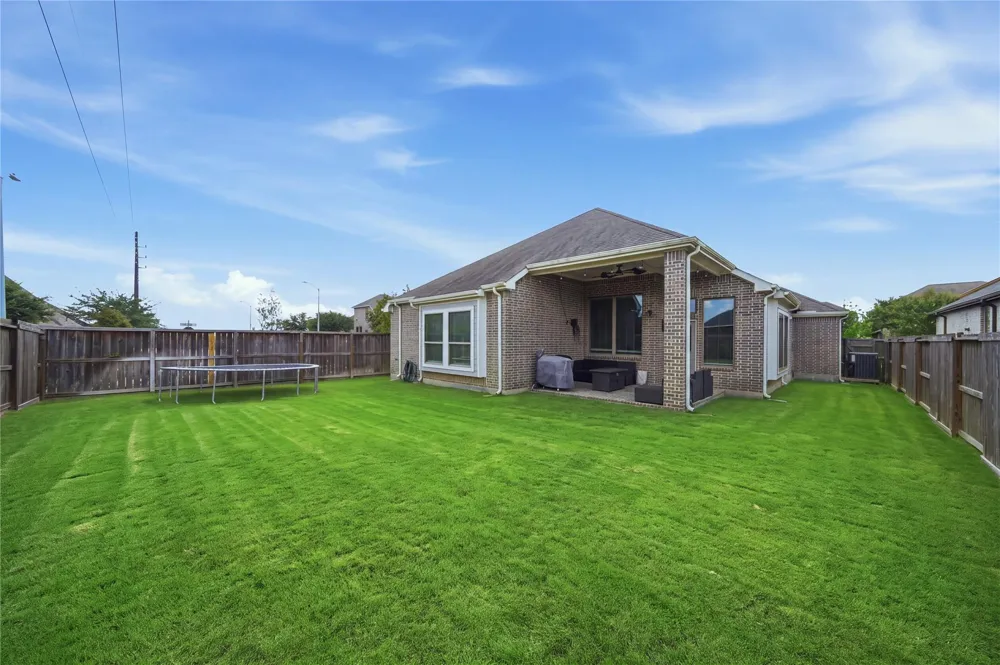 30302 Iris Circle Court Brookshire, TX 77423