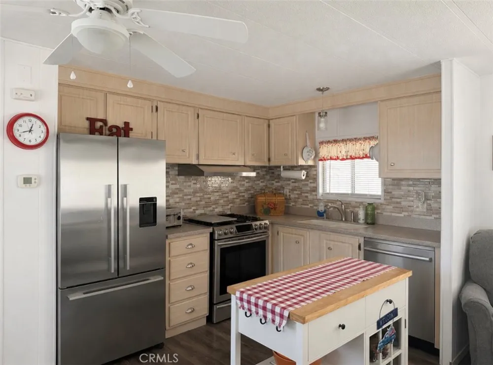 121 Sherri Ln Oceanside, CA 92054