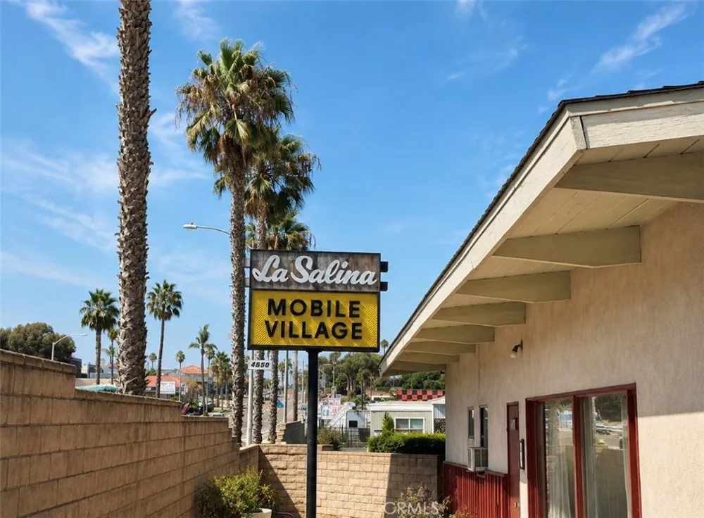121 Sherri Ln Oceanside, CA 92054
