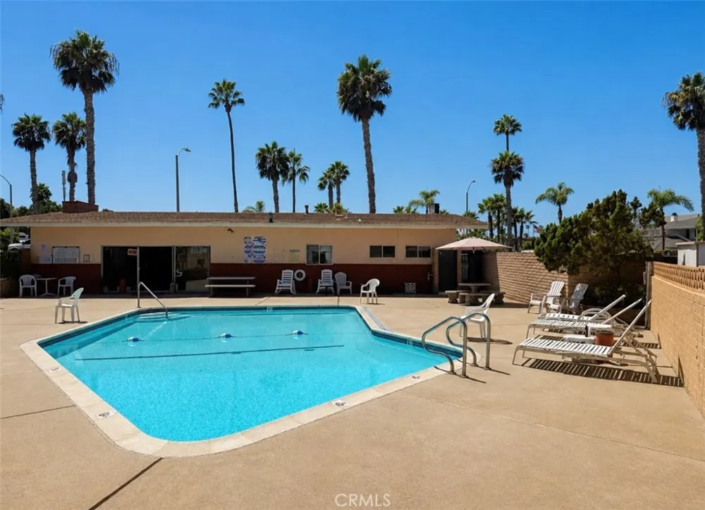 121 Sherri Ln Oceanside, CA 92054