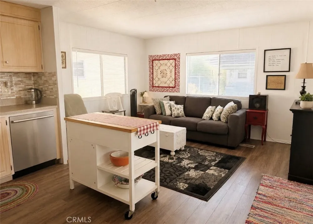 121 Sherri Ln Oceanside, CA 92054