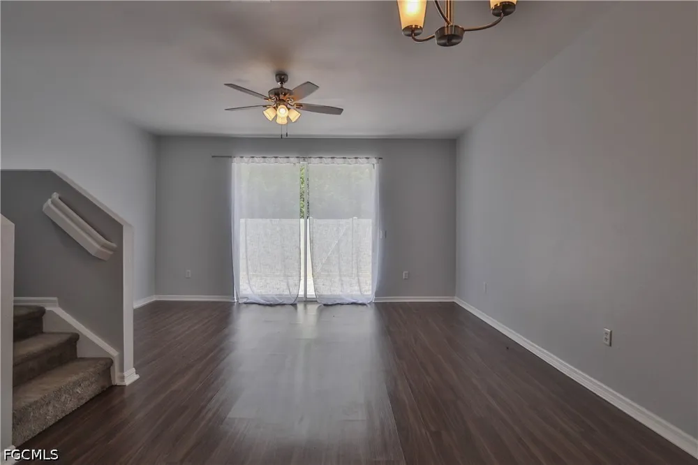 Pine Oak Circle #105 Fort Myers, FL 33916