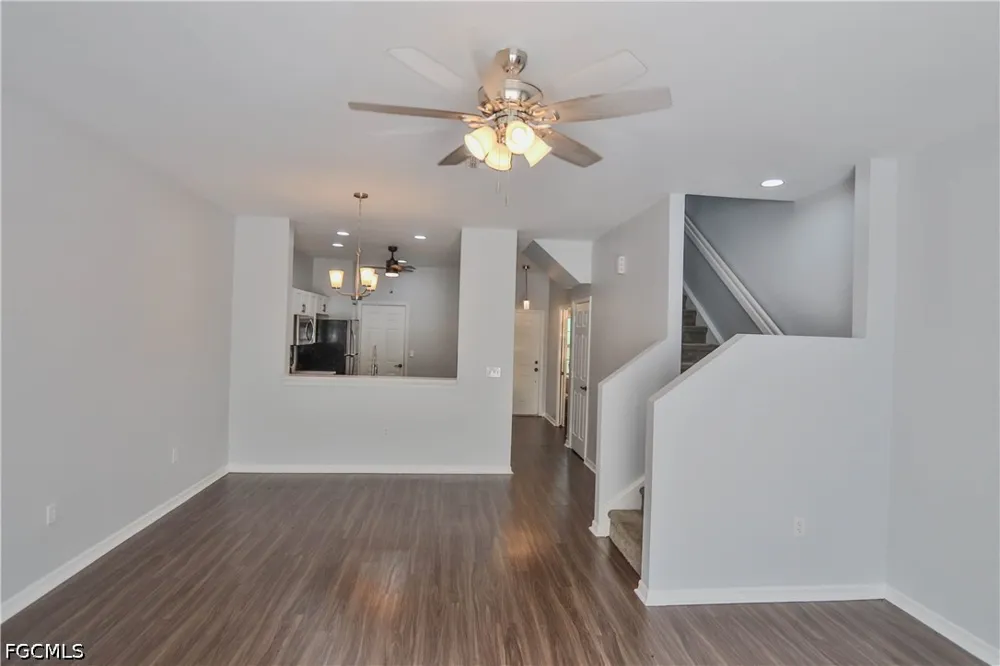 Pine Oak Circle #105 Fort Myers, FL 33916