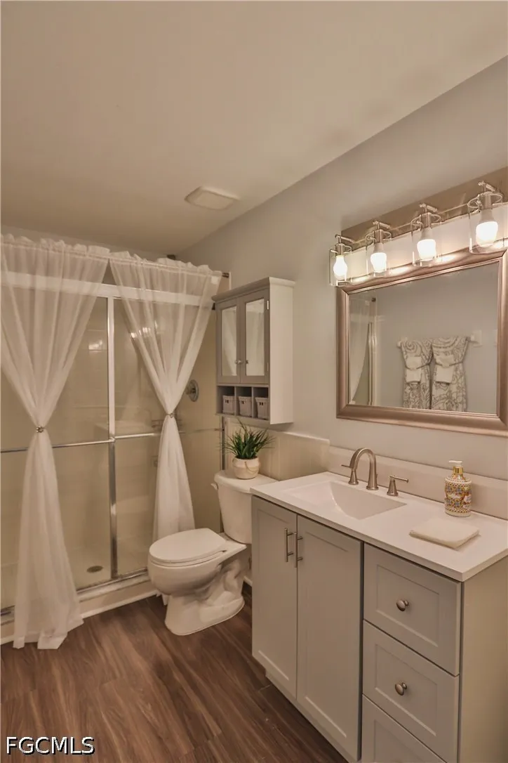 Pine Oak Circle #105 Fort Myers, FL 33916