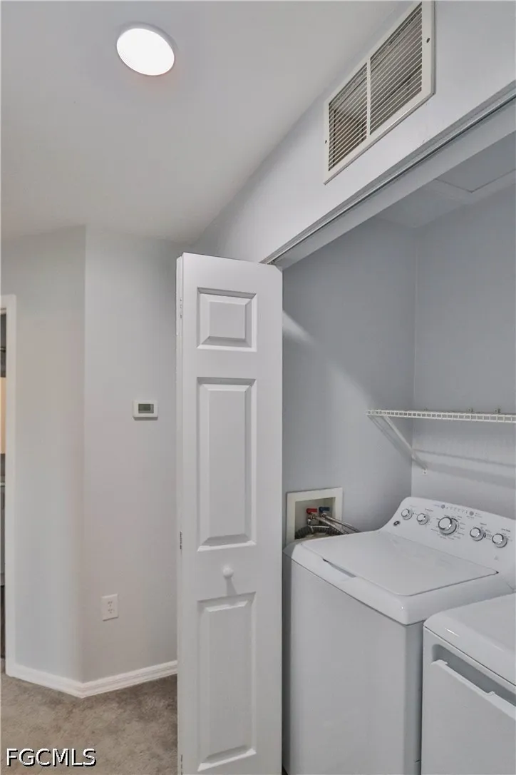 Pine Oak Circle #105 Fort Myers, FL 33916