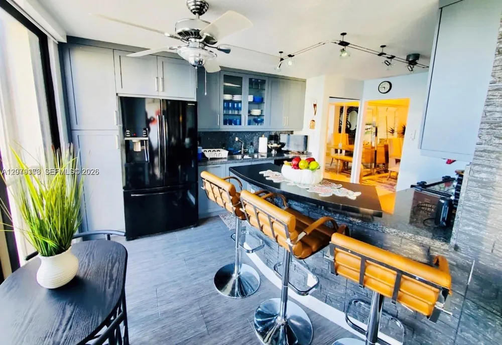 1905 Ocean Blvd #8E Fort Lauderdale, FL 33305