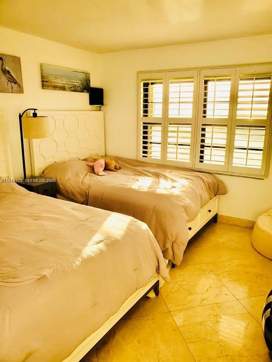1905 Ocean Blvd #8E Fort Lauderdale, FL 33305
