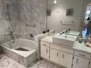1905 Ocean Blvd #8E Fort Lauderdale, FL 33305