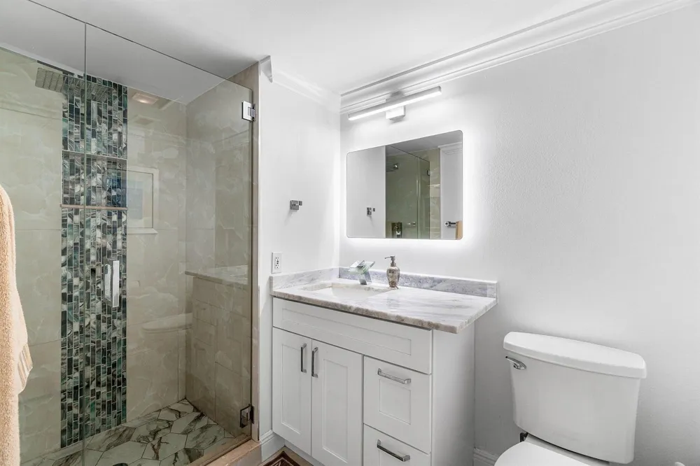 34 STRATFORD LANE W #C Boynton Beach, FL 33436