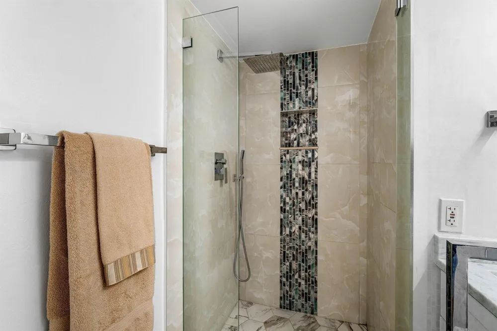 34 STRATFORD LANE W #C Boynton Beach, FL 33436