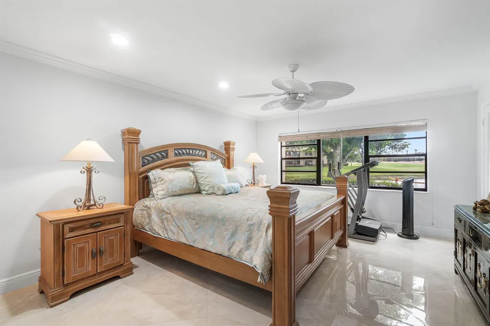 34 STRATFORD LANE W #C Boynton Beach, FL 33436