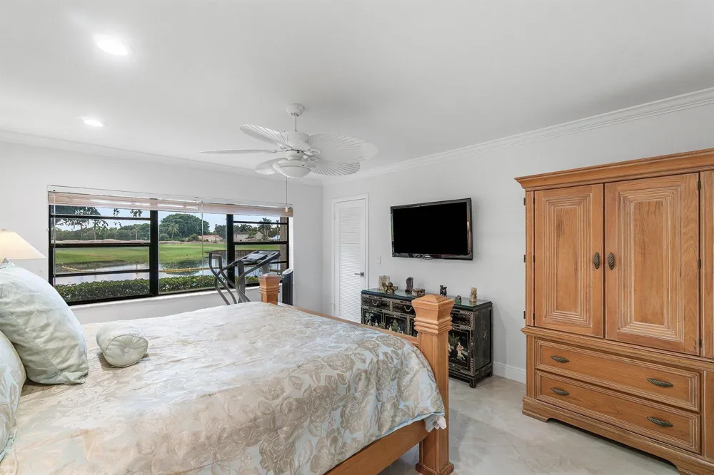 34 STRATFORD LANE W #C Boynton Beach, FL 33436