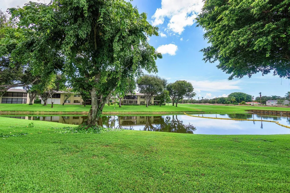 34 STRATFORD LANE W #C Boynton Beach, FL 33436