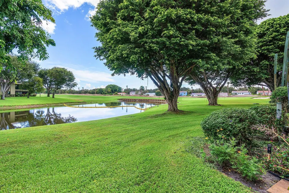 34 STRATFORD LANE W #C Boynton Beach, FL 33436