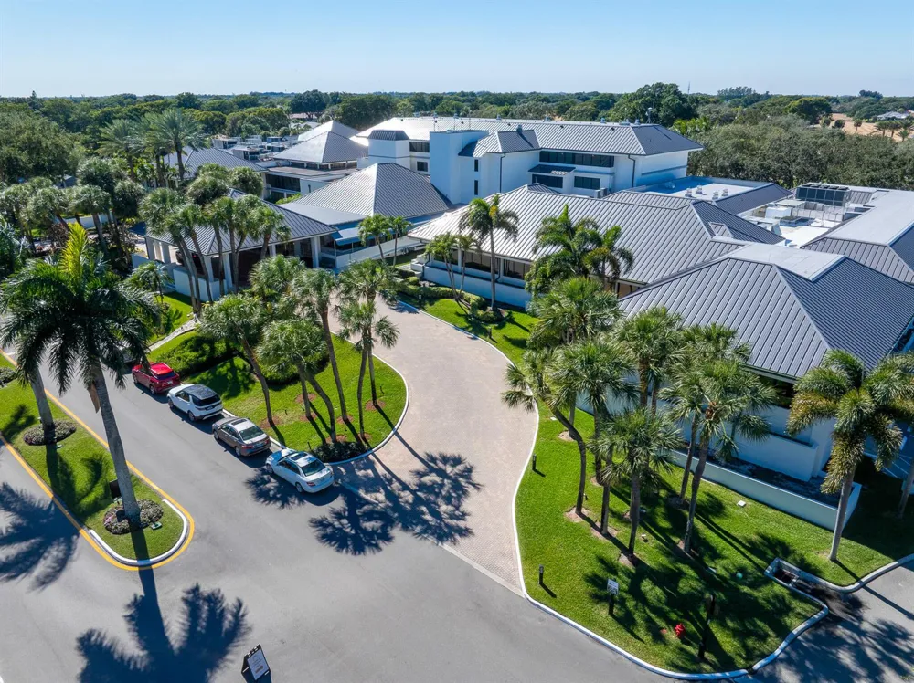 34 STRATFORD LANE W #C Boynton Beach, FL 33436