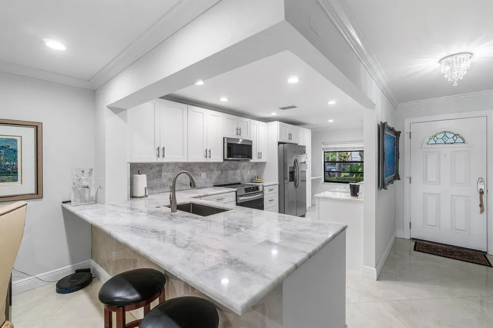 34 STRATFORD LANE W #C Boynton Beach, FL 33436