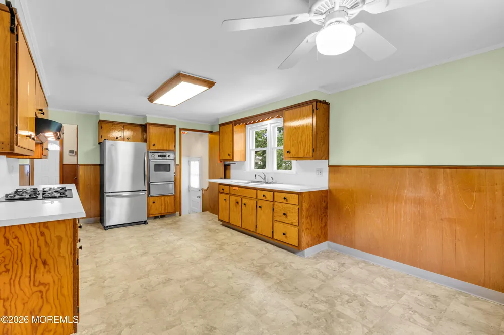 97 High Street Eatontown, NJ 07724