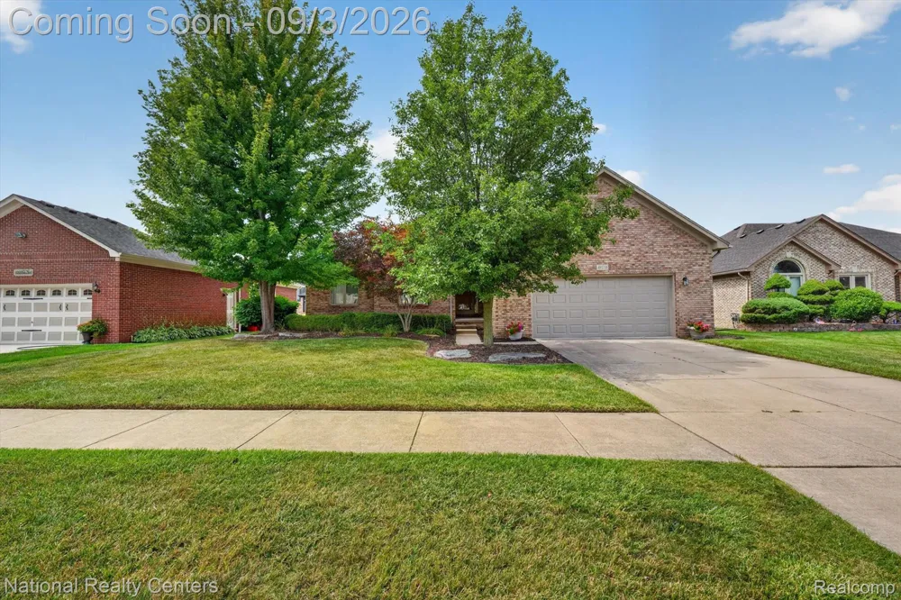 49719 Shenandoah Drive Macomb Township, MI 48044