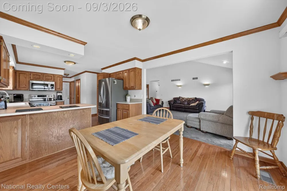 49719 Shenandoah Drive Macomb Township, MI 48044