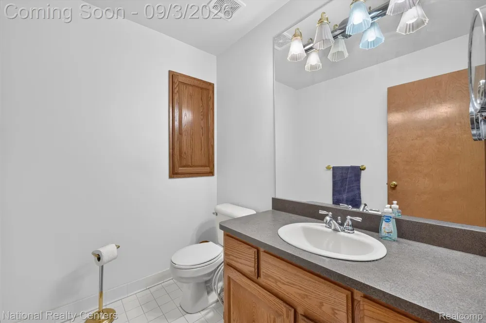 49719 Shenandoah Drive Macomb Township, MI 48044