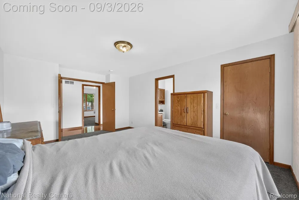 49719 Shenandoah Drive Macomb Township, MI 48044