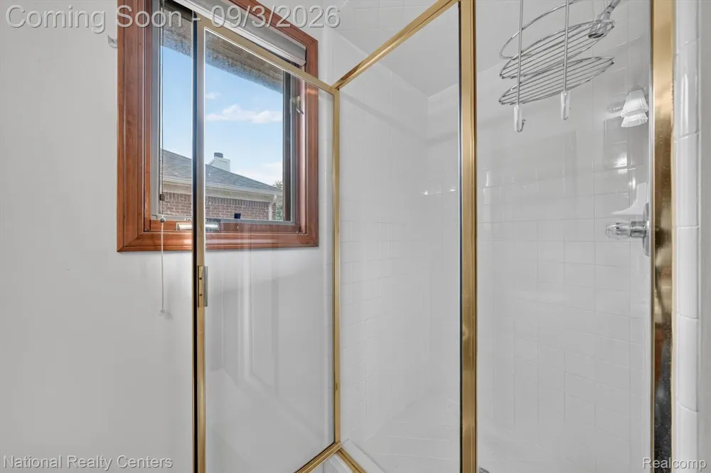 49719 Shenandoah Drive Macomb Township, MI 48044