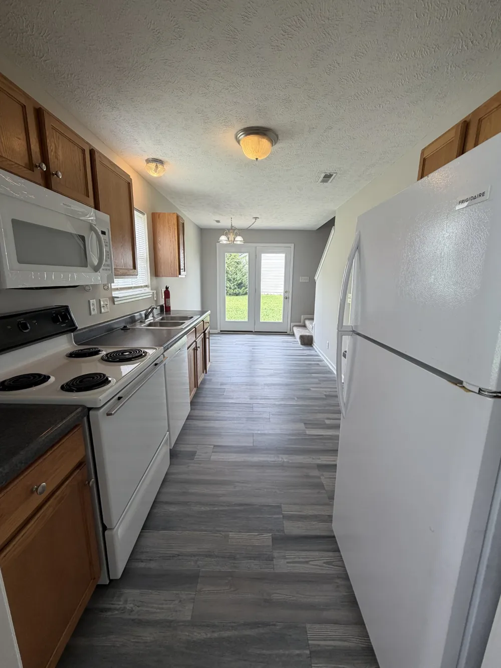 1217 Eastwoods Dr E Murfreesboro, TN 37130